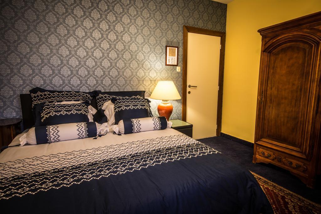 Villa Les Hirondelles De Haan Room photo